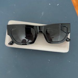 VEHLA Finn Sunglasses Black/Smoke